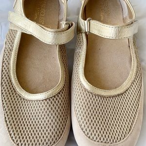 2for$12 Aerosoles Stitch N Turn leather size 8